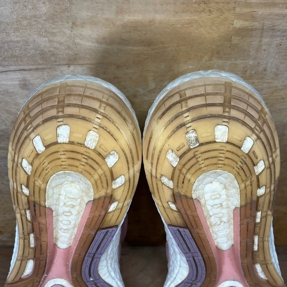 Adidas Ultraboost 22 Womens Size 6.5 Running Shoes Sneakers Mauve Pink GX5592 - Picture 8 of 11